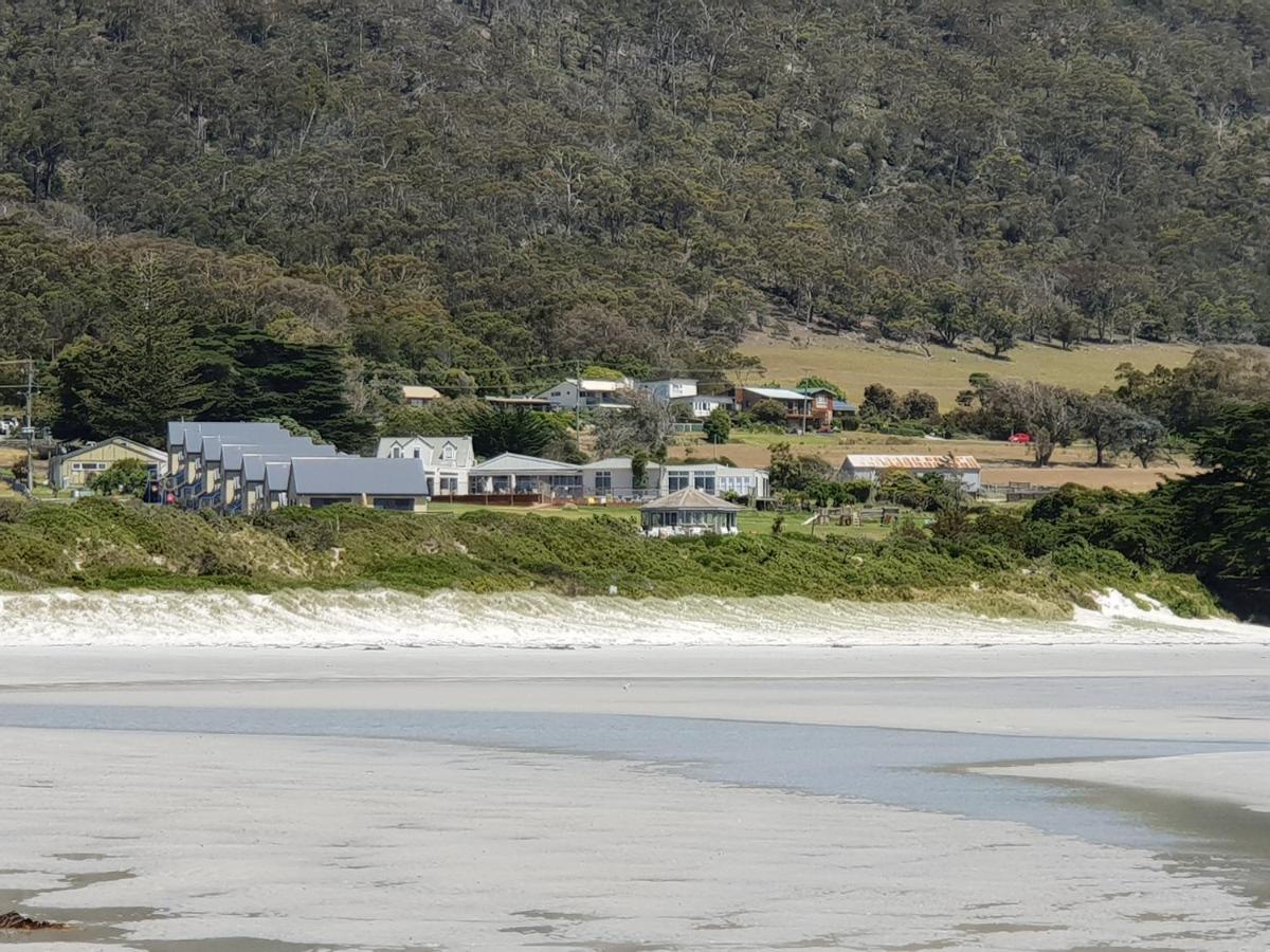 Diamond Island Resort, Restaurant & Bar And Penguin Show Bicheno Buitenkant foto