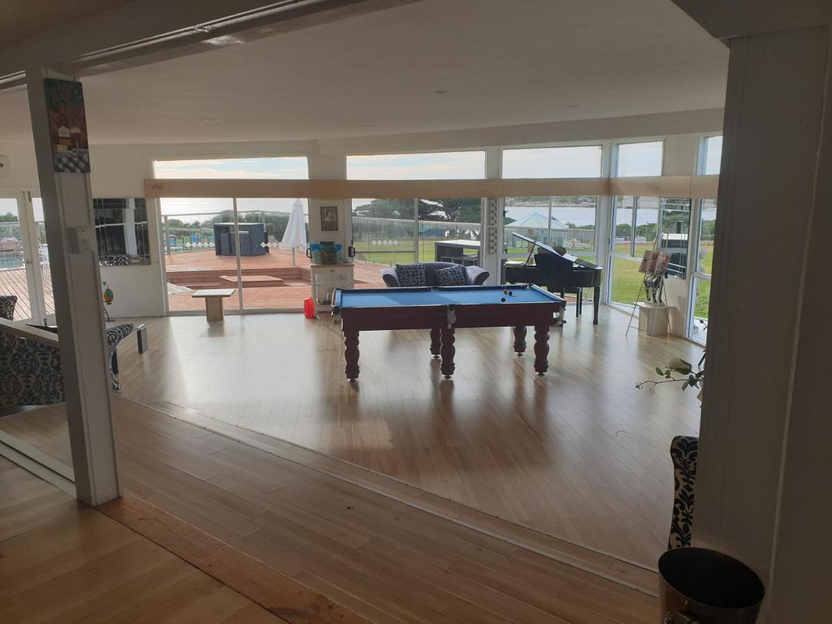 Diamond Island Resort, Restaurant & Bar And Penguin Show Bicheno Buitenkant foto