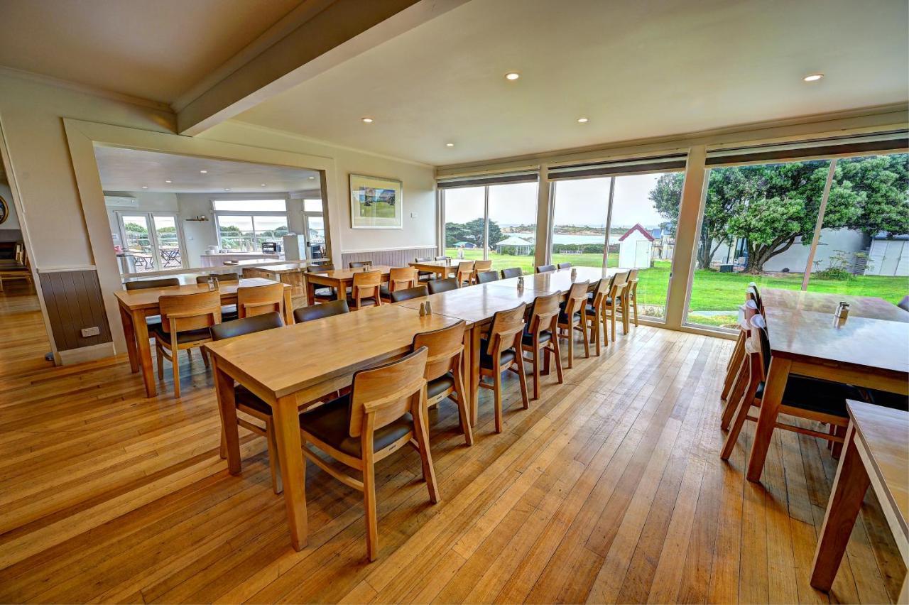 Diamond Island Resort, Restaurant & Bar And Penguin Show Bicheno Buitenkant foto
